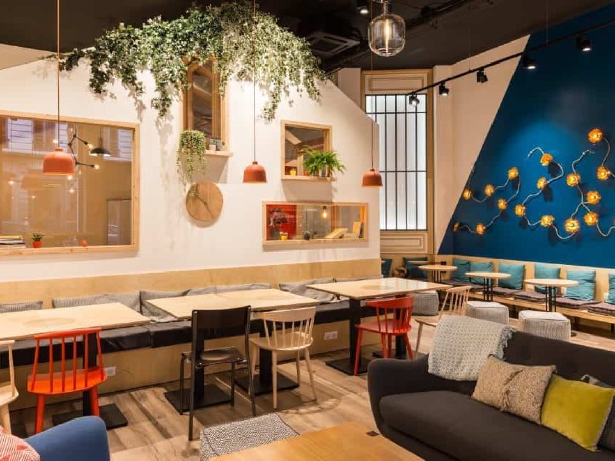 Anticafe-Lyon-coworking-ensemble