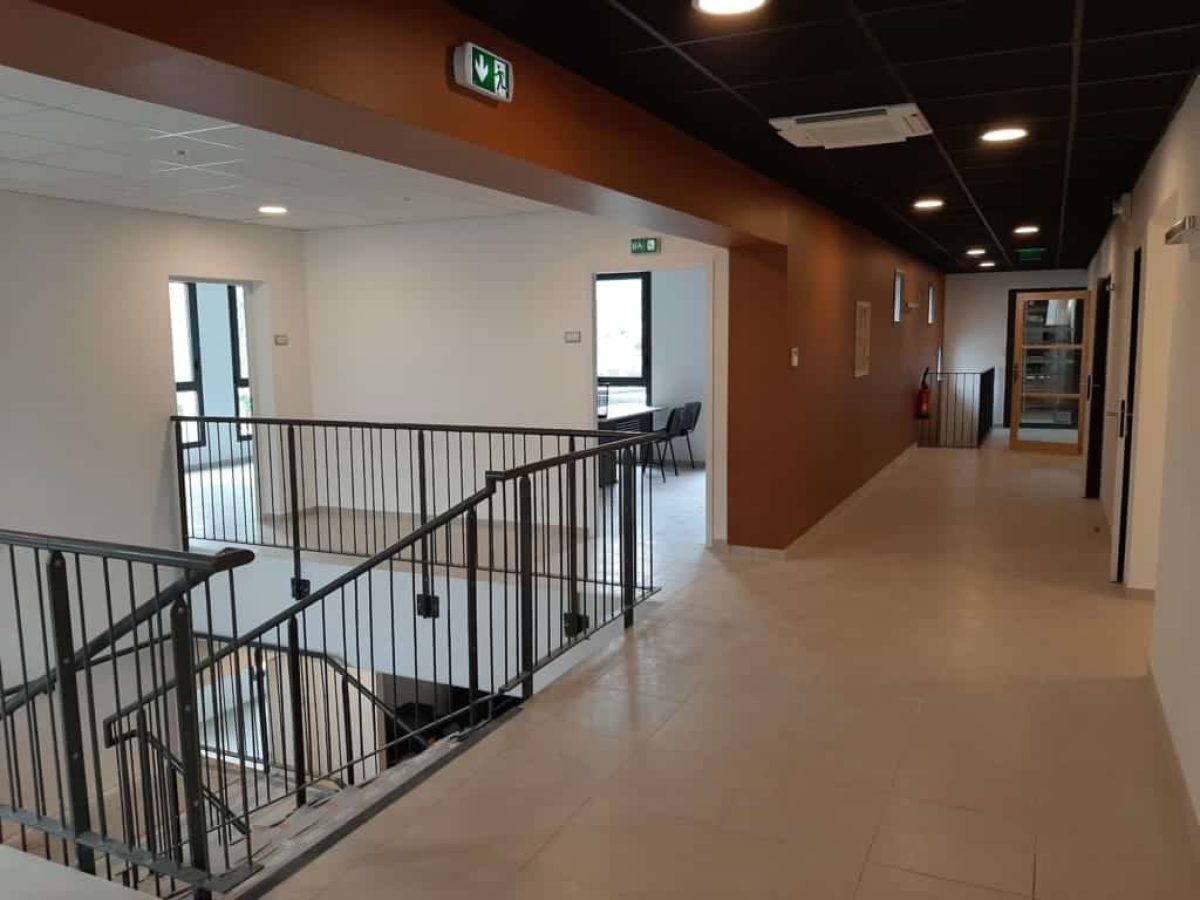 Cap-luberon-inoov-hub-couloir