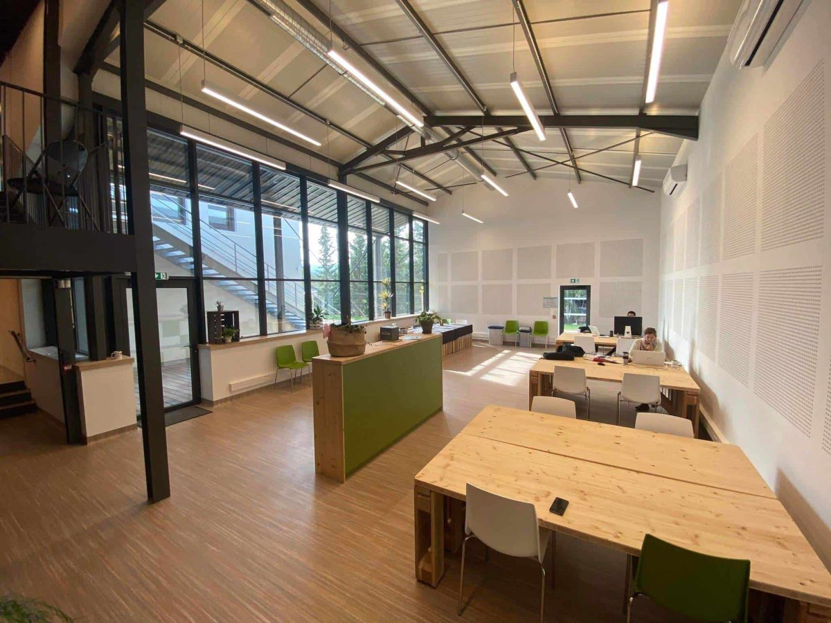 Cap-luberon-inoov-hub-espace-coworking