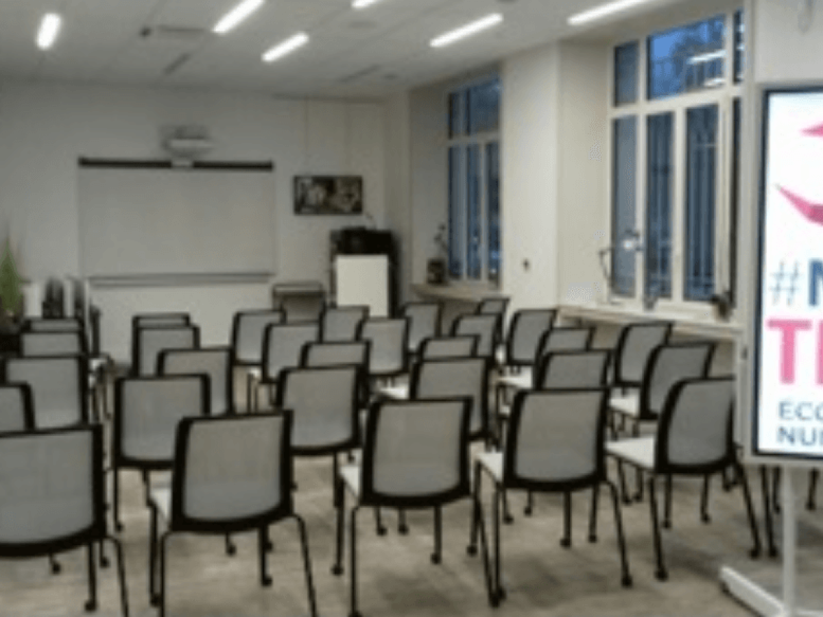 tier-lieu-niort-tech-salle-de-reunion